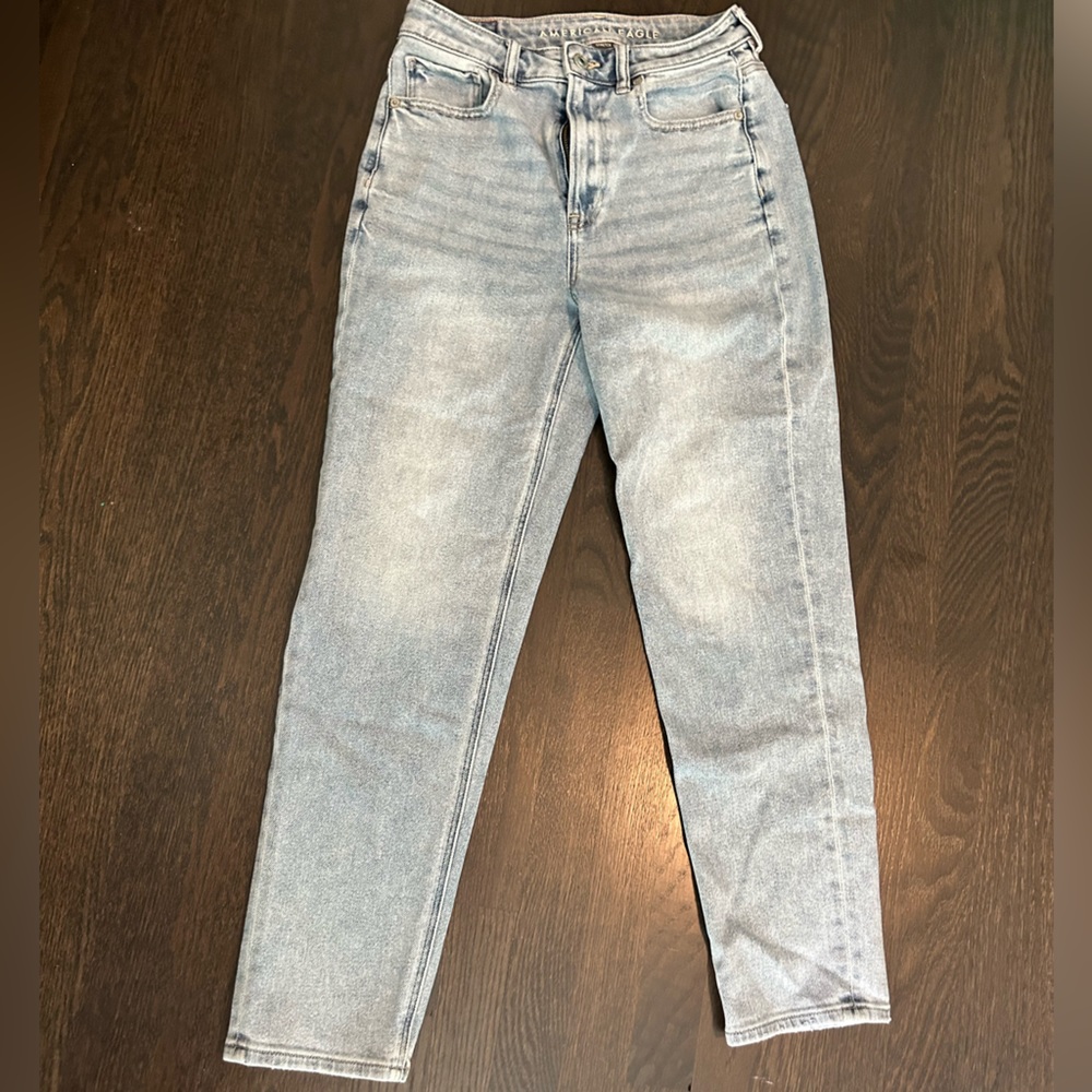 American Eagle High-Rise Jeans Size 2